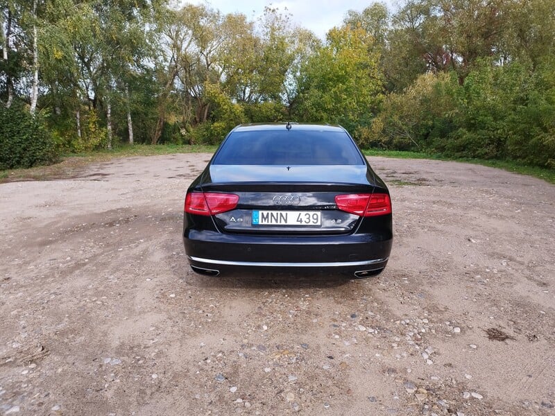 Photo 8 - Audi A8 2011 y Sedan