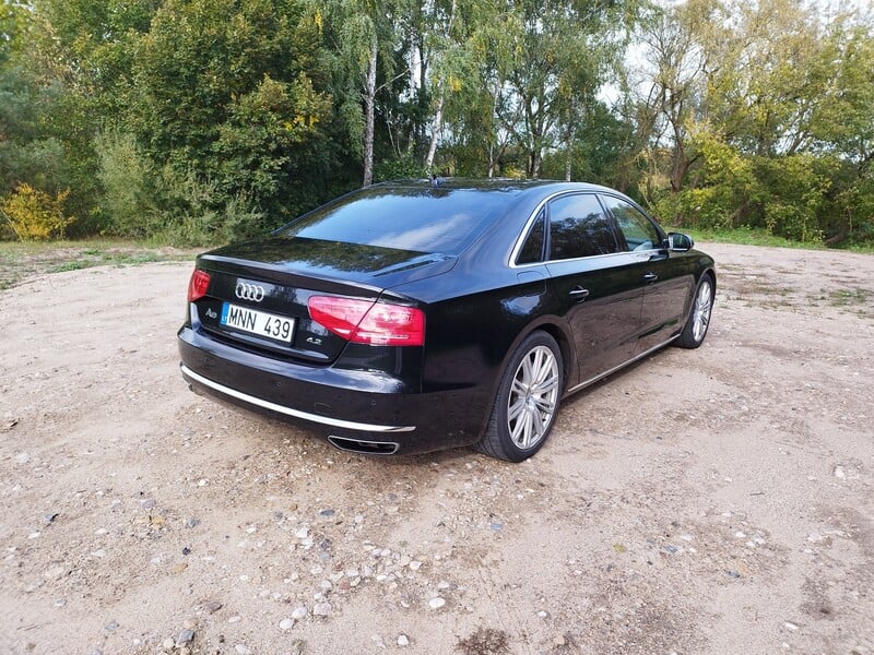 Photo 4 - Audi A8 2011 y Sedan