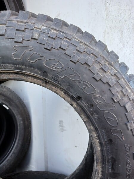 Photo 3 - Maxxis R16 universal tyres passanger car