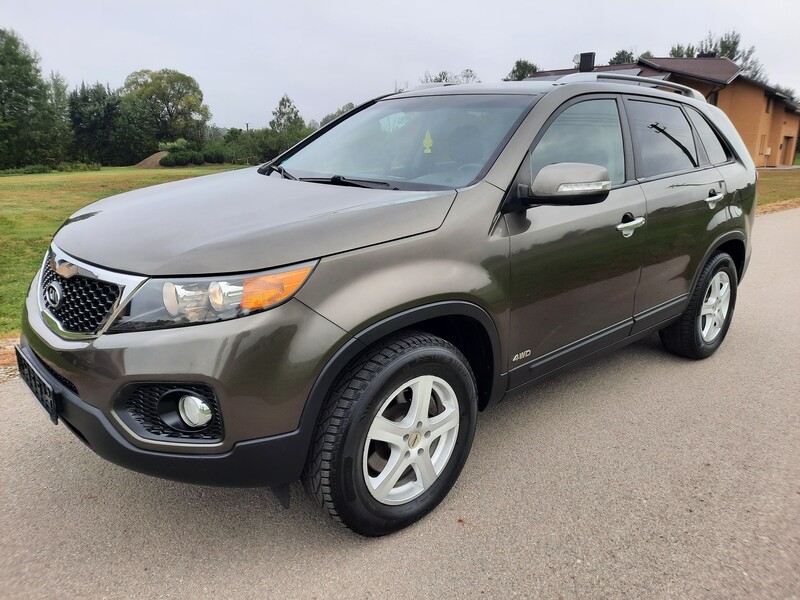 Kia Sorento 2010 y Off-road / Crossover