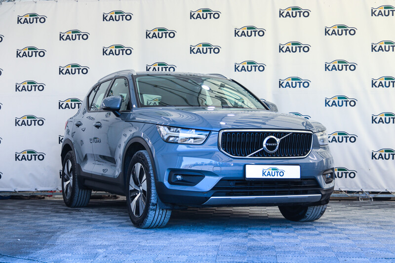 Фотография 2 - Volvo XC40 2020 г Внедорожник / Кроссовер