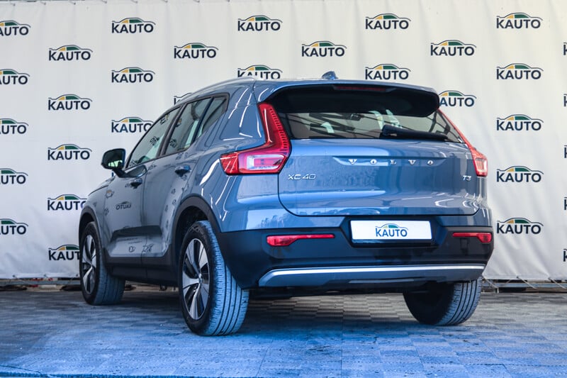 Фотография 4 - Volvo XC40 2020 г Внедорожник / Кроссовер