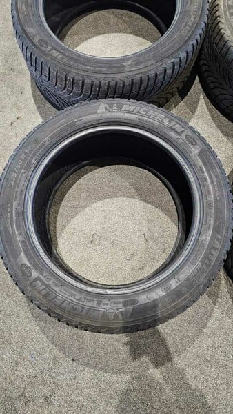 Michelin Latitude Alpin R19 winter tyres passanger car