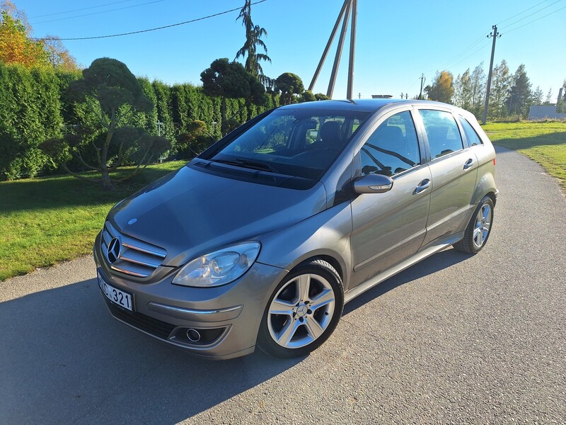 Mercedes-Benz B 180 2005 y Hatchback