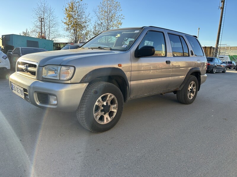 Nissan Pathfinder II 2002 y