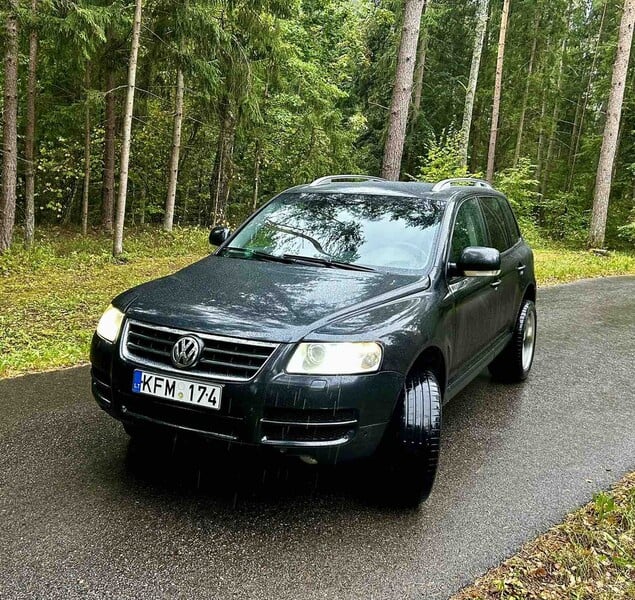 Фотография 1 - Volkswagen Touareg 2004 г Внедорожник / Кроссовер