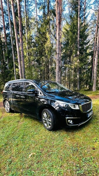 Kia Carnival III 2017 y