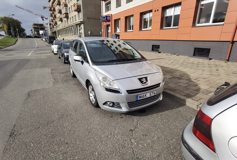 Photo 5 - Peugeot 5008 2010 y Van