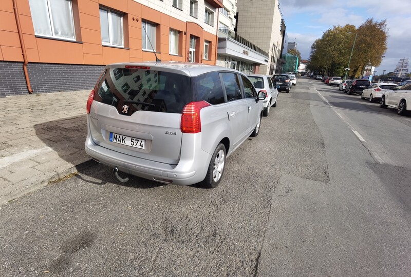 Photo 8 - Peugeot 5008 2010 y Van