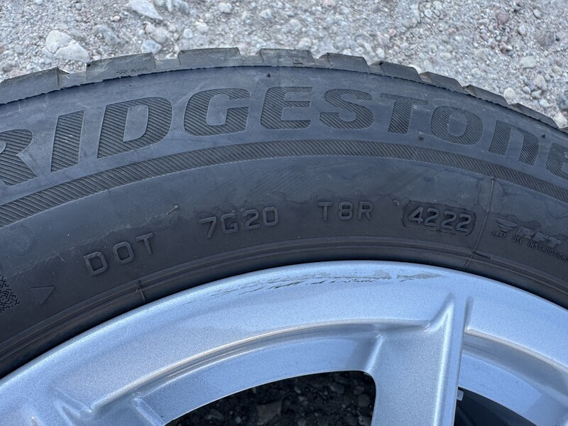 Фотография 9 - Bridgestone Siunciam, 6+4mm 2022 R16 зимние шины для автомобилей