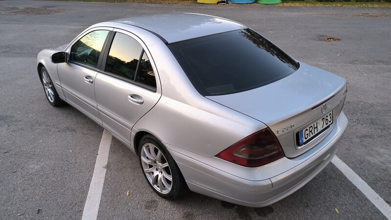 Photo 9 - Mercedes-Benz C 220 2004 y Sedan