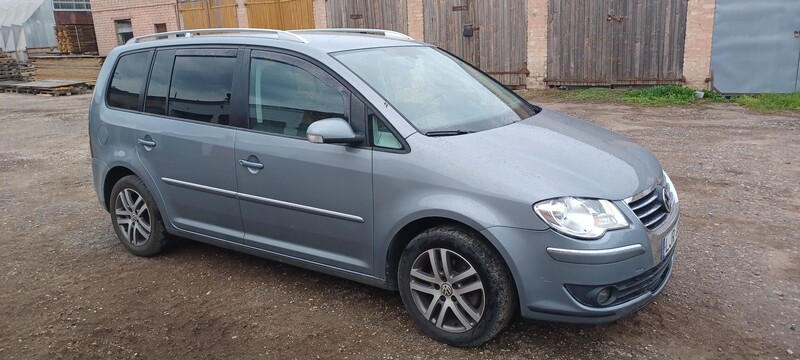 Photo 2 - Volkswagen Touran 2008 y Van