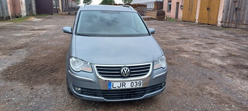 Photo 3 - Volkswagen Touran 2008 y Van