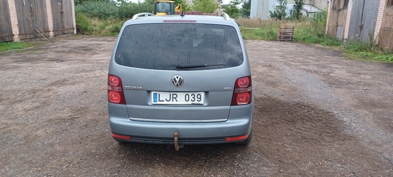 Photo 4 - Volkswagen Touran 2008 y Van