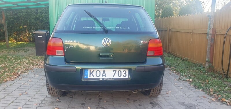 Photo 10 - Volkswagen Golf 2001 y Hatchback