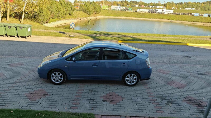 Photo 3 - Toyota Prius 2632 2007 y