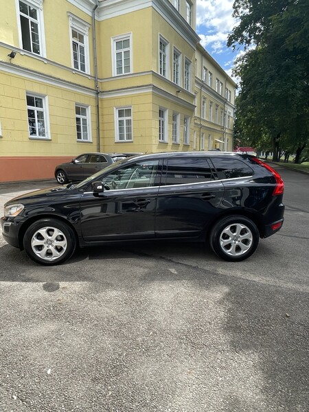 Volvo XC60 2013 y Off-road / Crossover