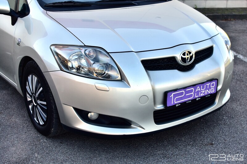 Photo 6 - Toyota Auris 2009 y Hatchback