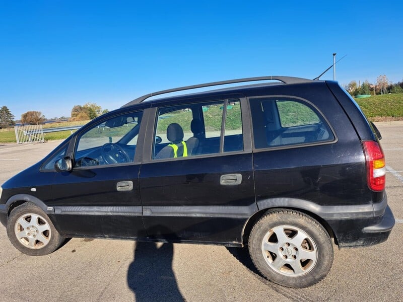 Photo 1 - Opel Zafira 2003 y Van