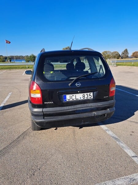 Photo 3 - Opel Zafira 2003 y Van