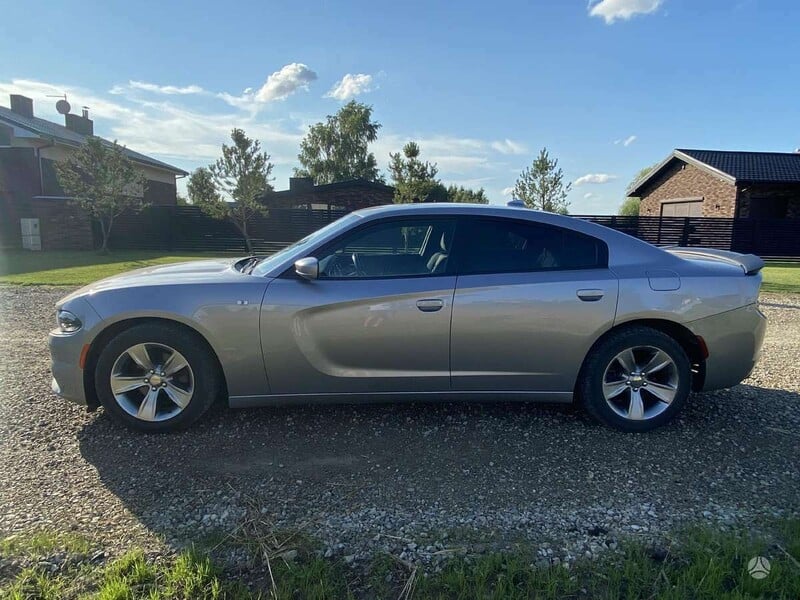 Photo 3 - Dodge Charger SXT 2017 y