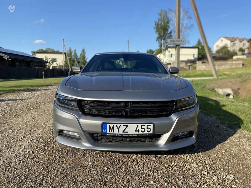 Photo 2 - Dodge Charger SXT 2017 y