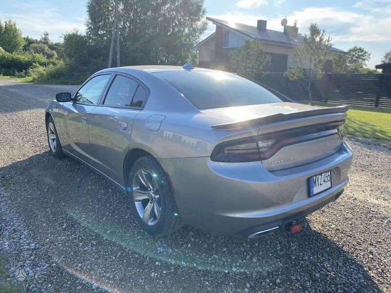 Photo 4 - Dodge Charger SXT 2017 y