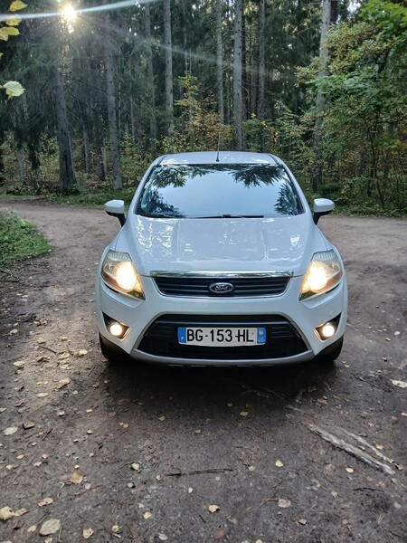 Ford Kuga 2008 y Off-road / Crossover