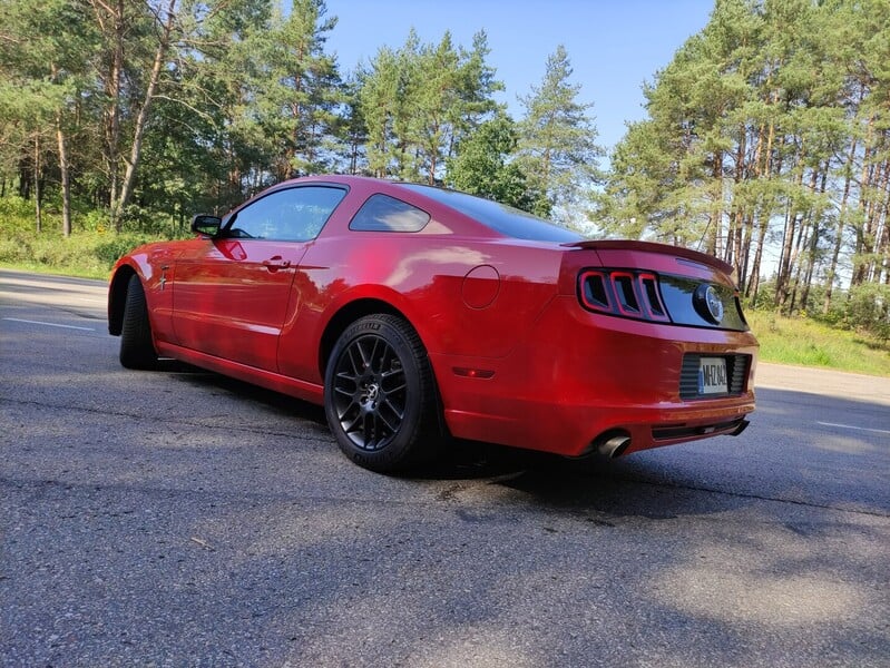 Фотография 4 - Ford Mustang 2013 г Купе