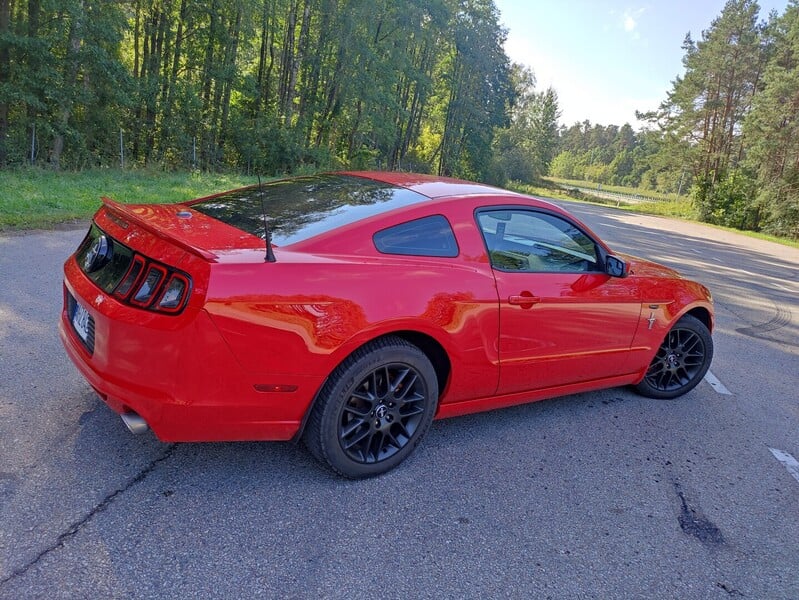 Фотография 5 - Ford Mustang 2013 г Купе