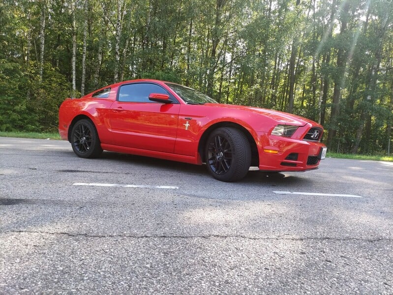 Фотография 8 - Ford Mustang 2013 г Купе