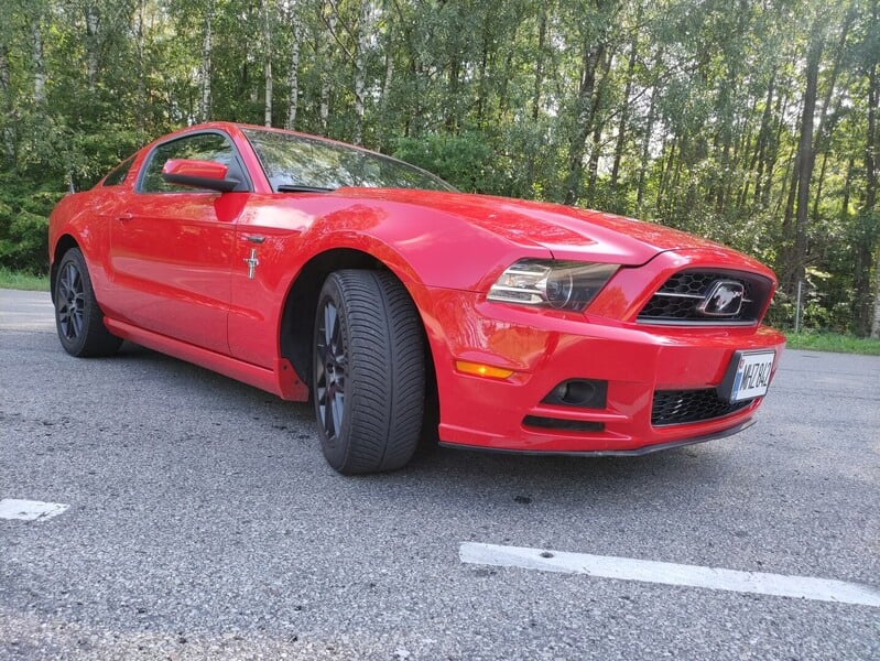 Фотография 9 - Ford Mustang 2013 г Купе