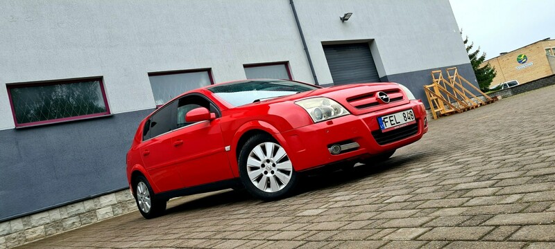 Opel Signum 2004 y Hatchback