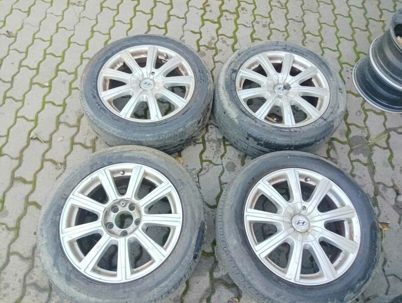 Hyundai Tucson light alloy R17 rims