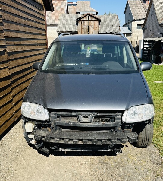 Volkswagen Touran I TDI 2004 y parts