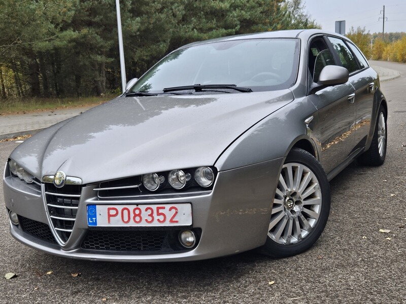 Alfa Romeo 159 2007 г Универсал