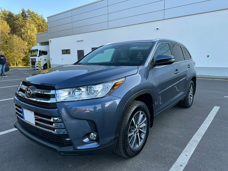 Photo 2 - Toyota Highlander III XLE AWD 2018 y