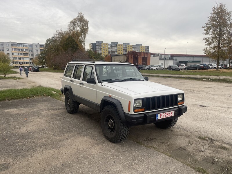 Photo 1 - Jeep Cherokee 1991 y Off-road / Crossover