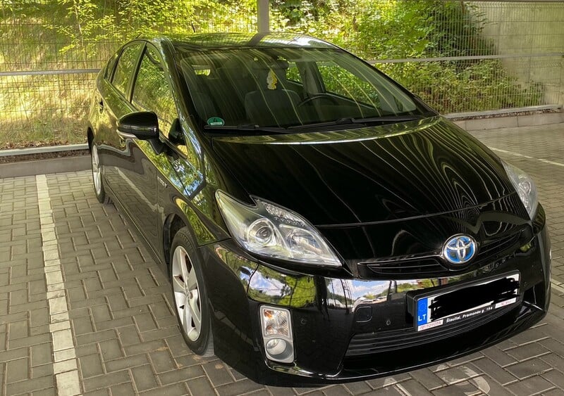 Toyota Prius 2013 y Hatchback