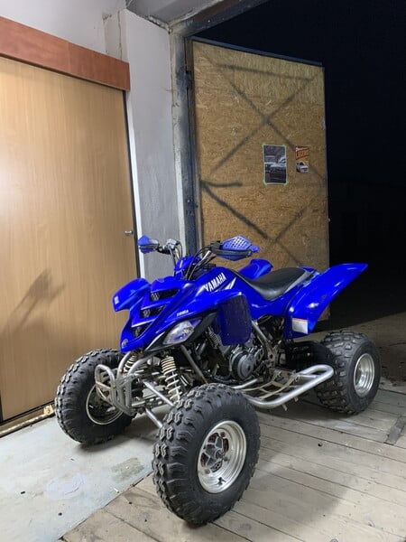 Yamaha Raptor 2009 y ATV motorcycle