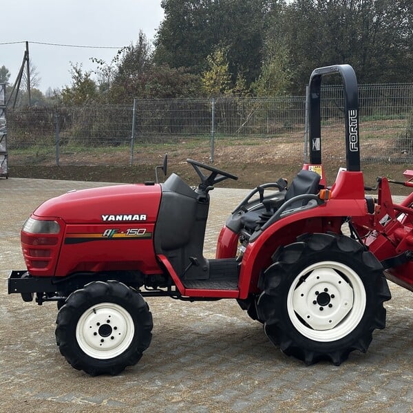 Photo 6 - Yanmar AF-150 2000 y Tractor