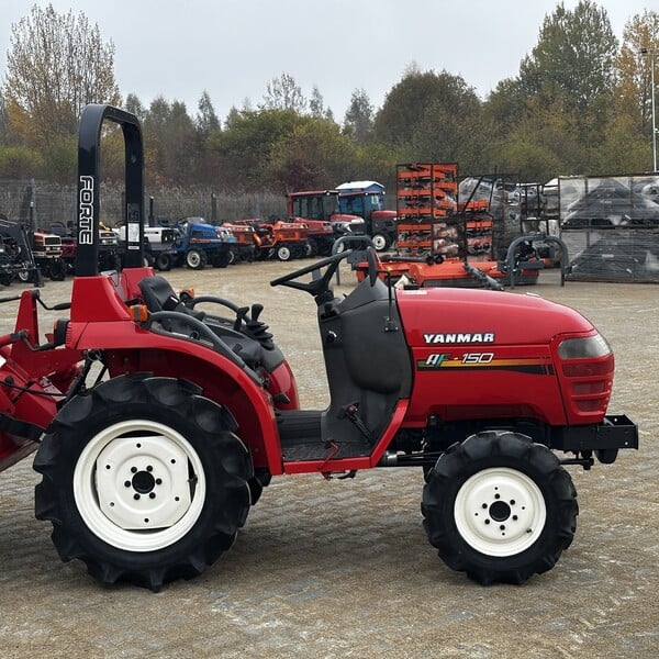 Photo 7 - Yanmar AF-150 2000 y Tractor