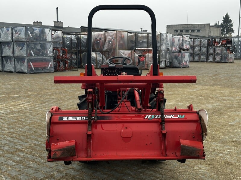 Photo 9 - Yanmar AF-150 2000 y Tractor