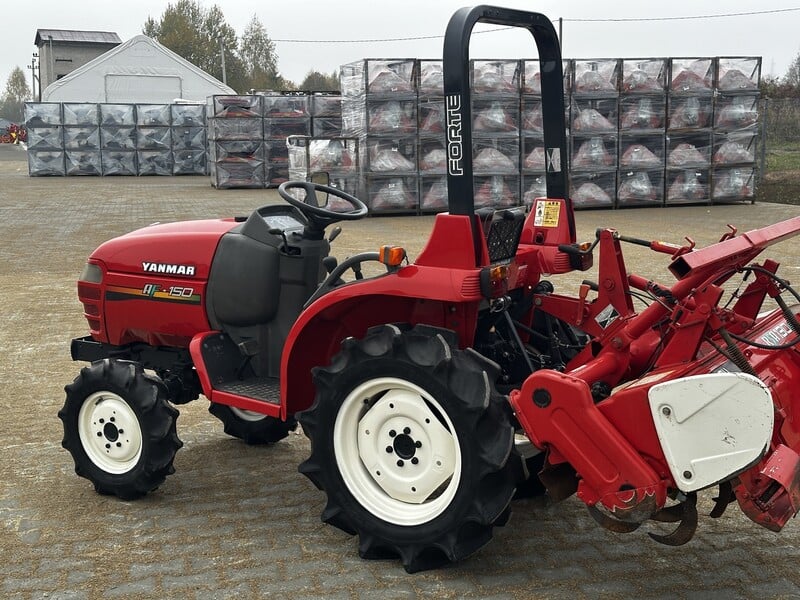 Photo 10 - Yanmar AF-150 2000 y Tractor