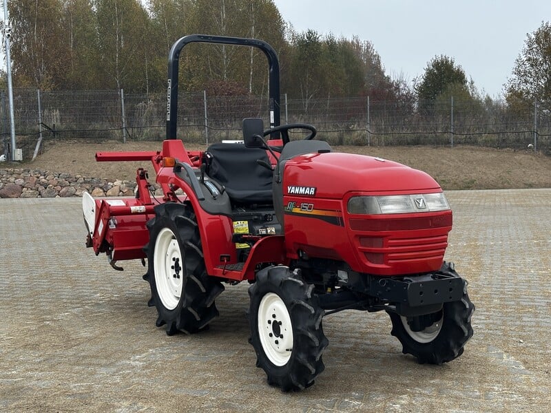 Photo 3 - Yanmar AF-150 2000 y Tractor