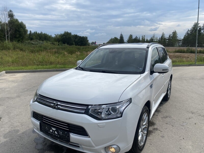 Photo 7 - Mitsubishi Outlander 2014 y Off-road / Crossover