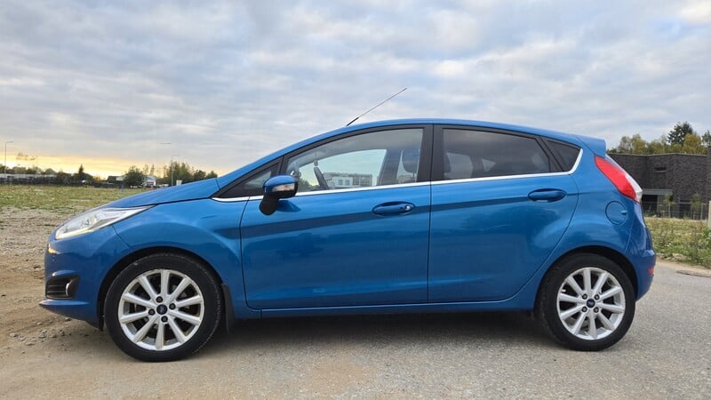 Photo 3 - Ford Fiesta Titanium 2017 y