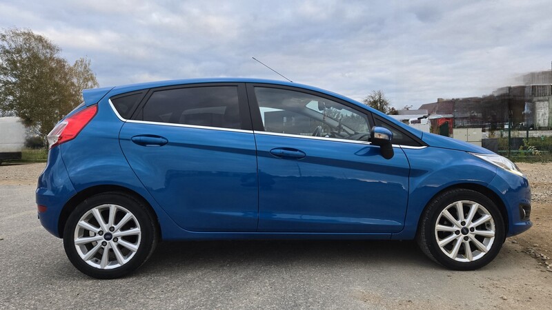 Photo 10 - Ford Fiesta Titanium 2017 y