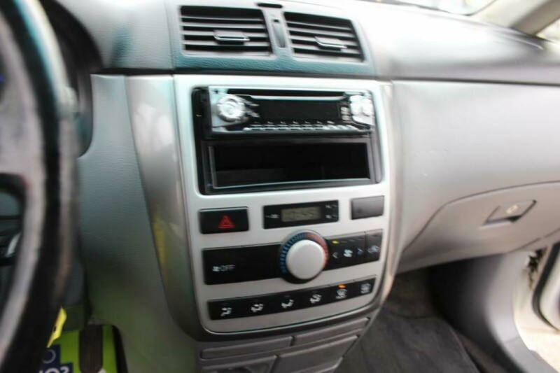 Photo 9 - Toyota Avensis Verso 2001 y Van