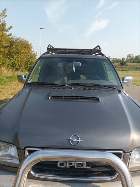 Opel Monterey 1998 y Off-road / Crossover